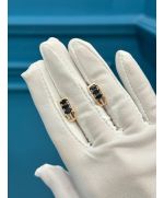 Серьги с английским замком из красного золота с изумрудами и бриллиантами 02-0713-00-105-1110-30 Platina Jewelry